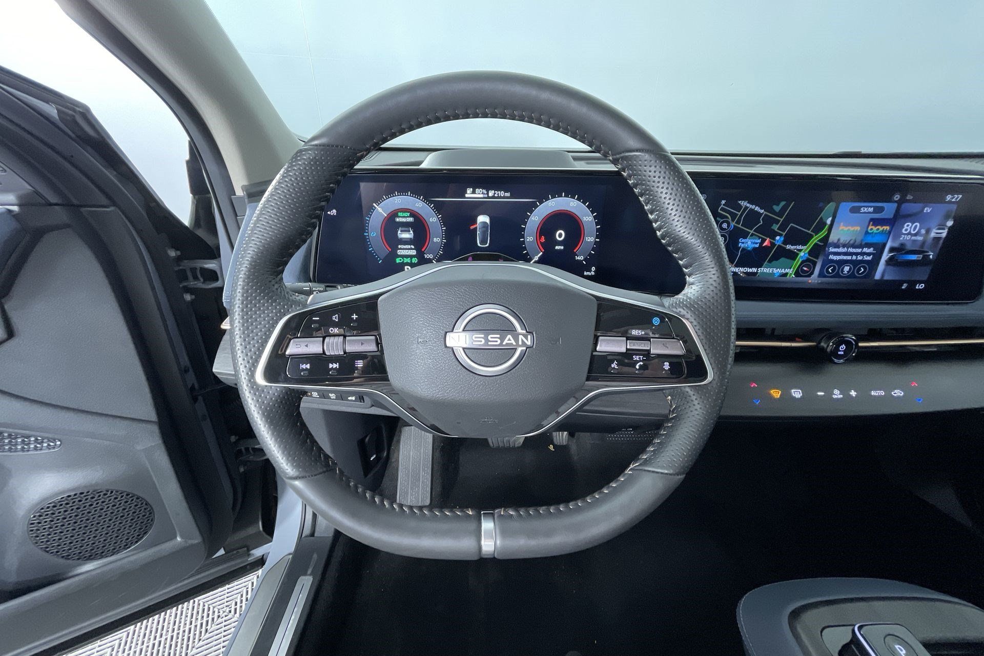 Certified 2024 Nissan Ariya AWD image 15