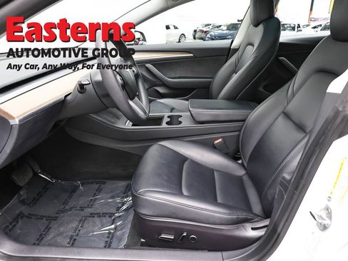 Used 2023 Tesla Model 3 Standard Range image 14