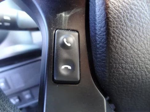 Used 2022 Toyota Tacoma SR image 15