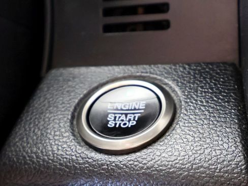 Used 2017 Ford F150 Raptor w/ Equipment Group 802A Luxury image 31