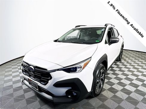 Used 2025 Subaru Crosstrek 2.0i Premium image 3