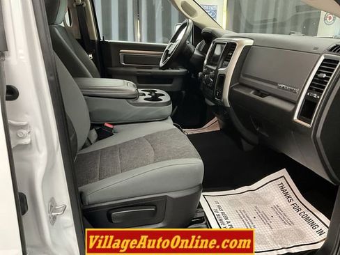 Used 2019 RAM 1500 Big Horn AWD/4WD image 36