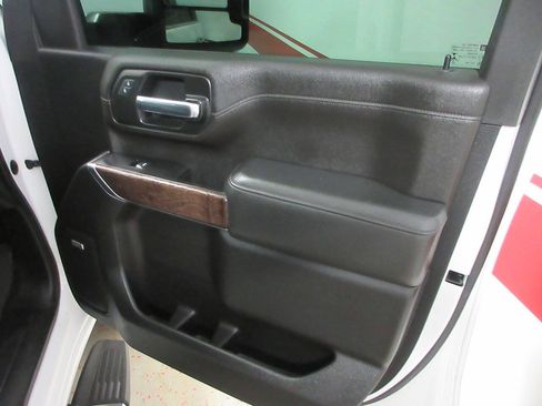 Used 2020 GMC Sierra 3500 Denali w/ Denali Ultimate Package AWD/4WD image 34