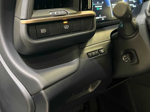 New 2026 Toyota Crown Platinum image 14