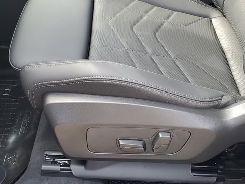 New 2026 BMW X2 xDrive28i w/ Technology Package image 9