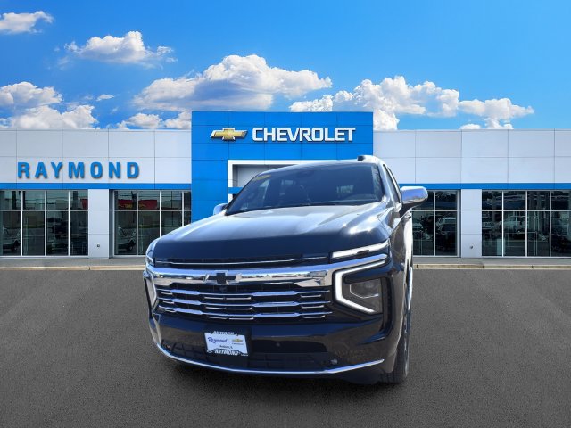 New 2026 Chevrolet Suburban Premier w/ Sun And Tow Package AWD/4WD image 8