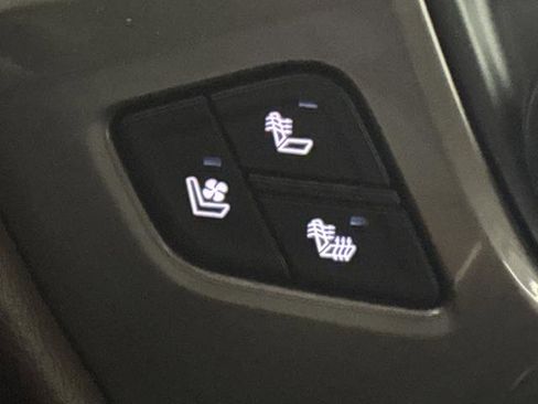 Used 2016 Chevrolet Silverado 1500 High Country w/ High Country Premium Package image 8