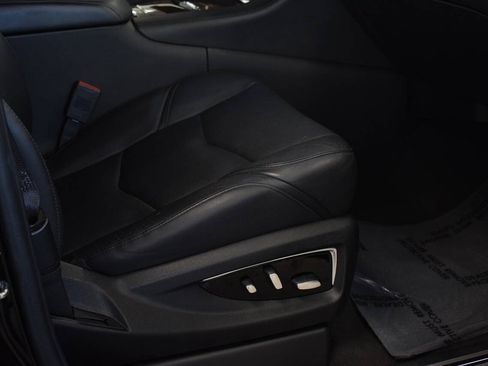 Used 2019 Cadillac Escalade ESV Luxury RWD image 34