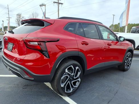 New 2026 Chevrolet Trax RS image 3