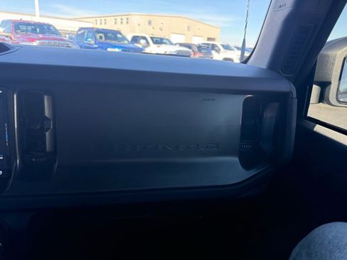 Used 2025 Ford Bronco Big Bend image 16