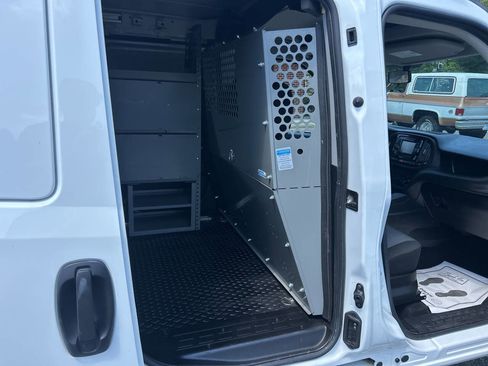 Used 2021 RAM ProMaster City Tradesman SLT image 17