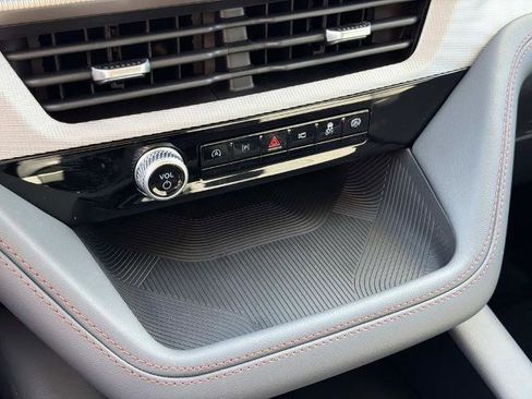 Certified 2025 Ford Explorer Active RWD image 26