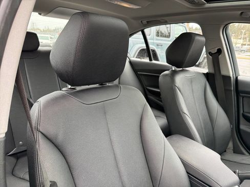 Used 2013 BMW 320i xDrive 320i xDrive AWD 4dr Sedan image 15