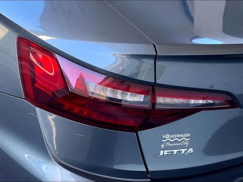 Used 2021 Volkswagen Jetta S image 29