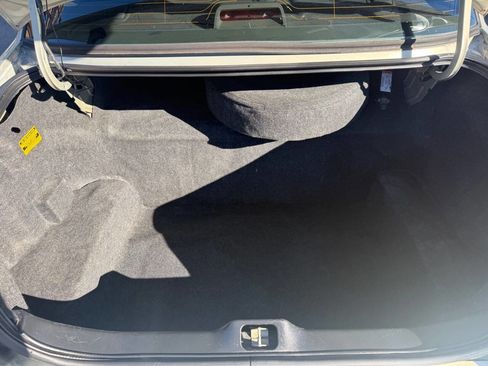 Used 2004 Mercury Grand Marquis LS image 23