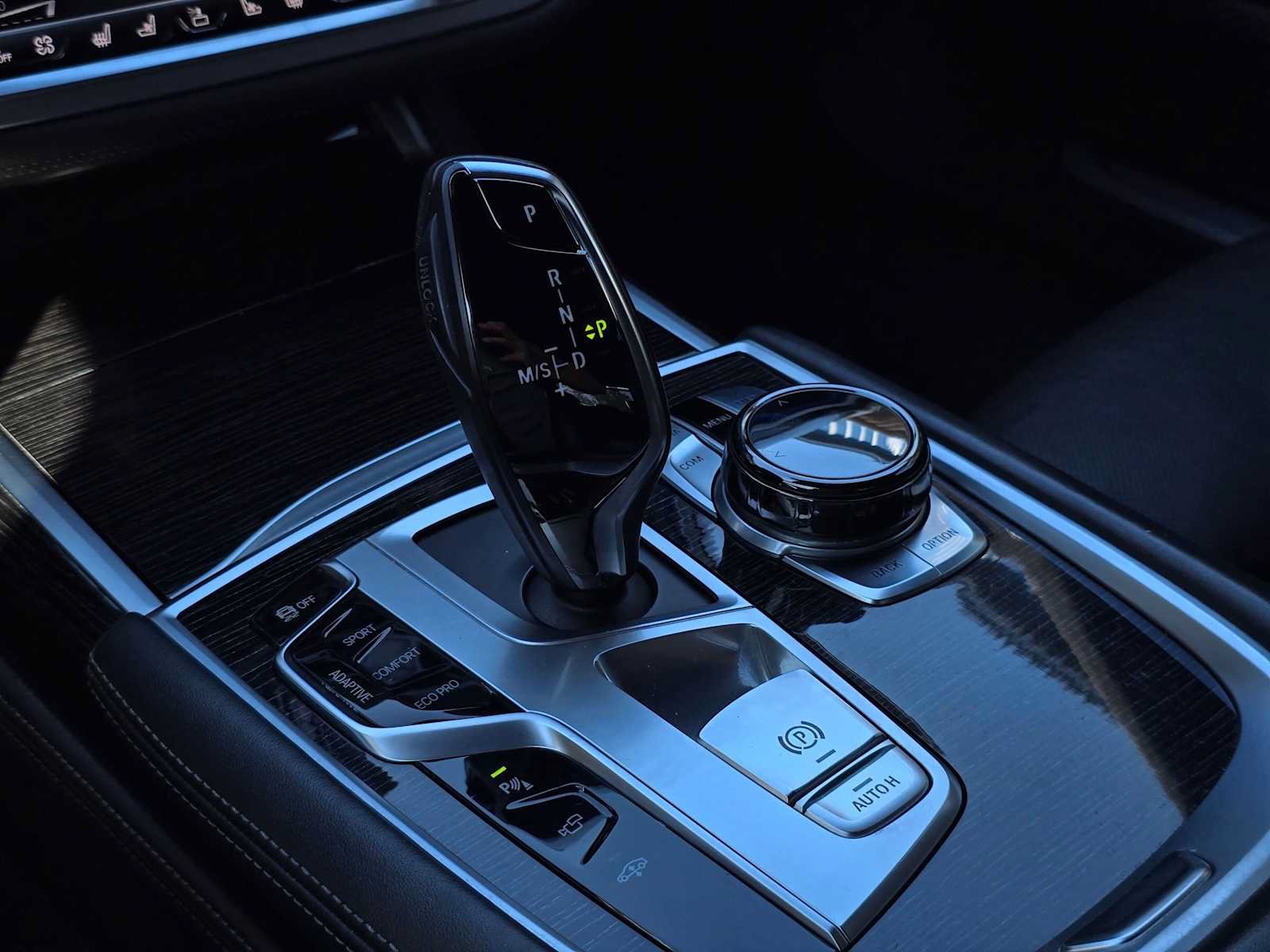 Used 2018 BMW 750i RWD image 33