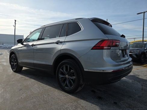 Used 2022 Volkswagen Tiguan SE image 5