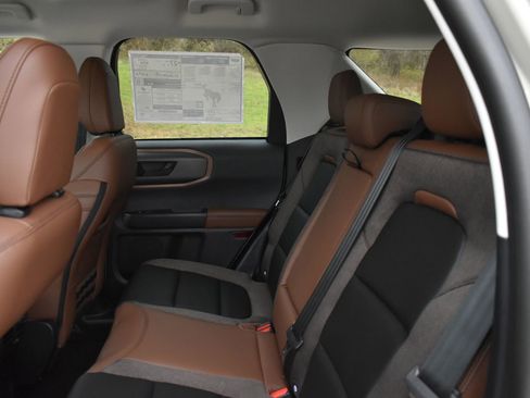 New 2025 Ford Bronco Sport Outer Banks w/ Outer Banks Tech Package+ AWD/4WD image 25