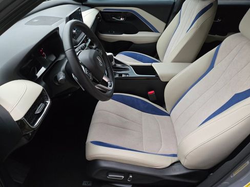 Certified 2025 Acura ADX A-Spec image 12