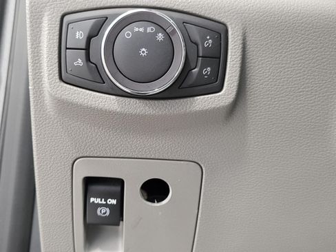 Certified 2018 Ford F150 XLT AWD/4WD image 35