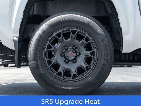 Certified 2025 Toyota Tacoma SR5 AWD/4WD image 9