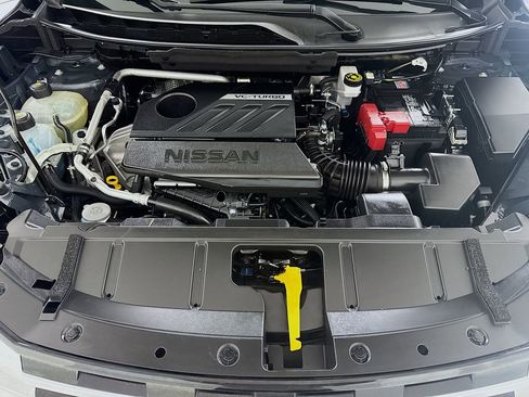 Used 2024 Nissan Rogue SV AWD/4WD image 26