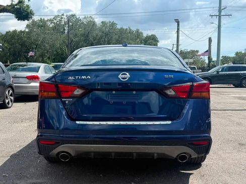 Used 2020 Nissan Altima 2.5 SR w/ Premium Package FWD image 5