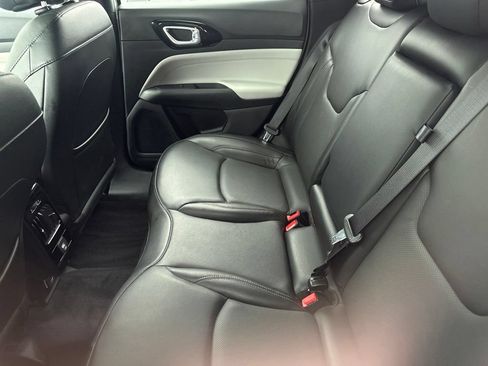 Used 2023 Jeep Compass Limited AWD/4WD image 19