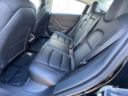 Used 2023 Tesla Model 3 Standard Range image 13