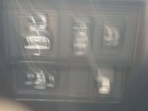 Used 2014 Toyota Tundra Limited w/ Limited Premium Package image 29