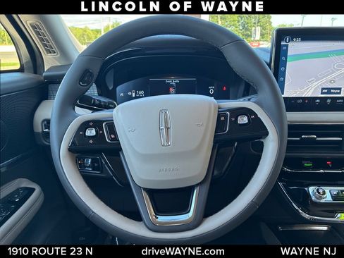 Certified 2023 Lincoln Corsair AWD image 25