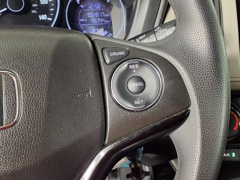 Used 2018 Honda HR-V LX image 26