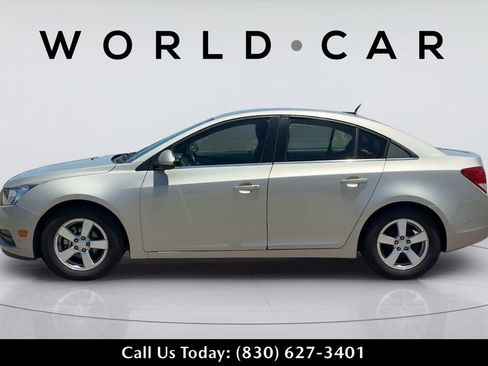 Used 2014 Chevrolet Cruze LT FWD image 6