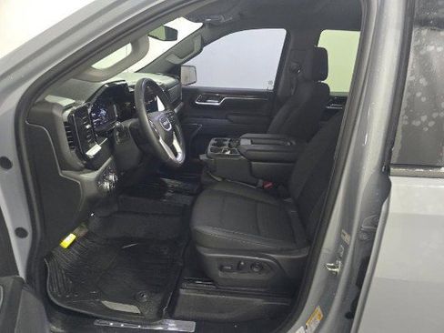 Used 2024 GMC Sierra 1500 Elevation w/ LPO, Elevation Black Package AWD/4WD image 9