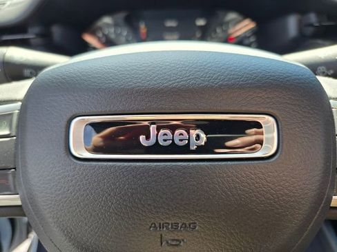 New 2026 Jeep Compass Latitude image 10