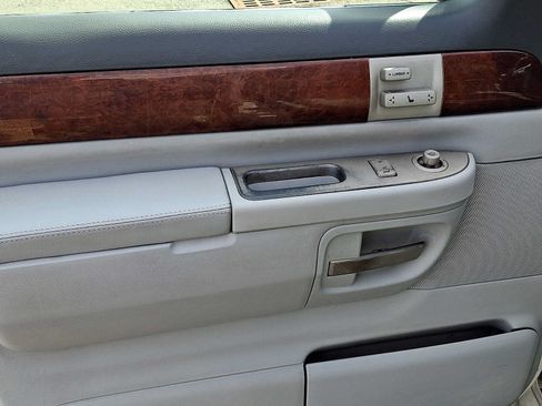 Used 2004 Lincoln Aviator 2WD image 13