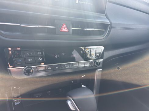 Certified 2024 Kia Seltos EX image 13