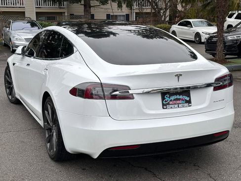 Used 2020 Tesla Model S Long Range Plus image 7