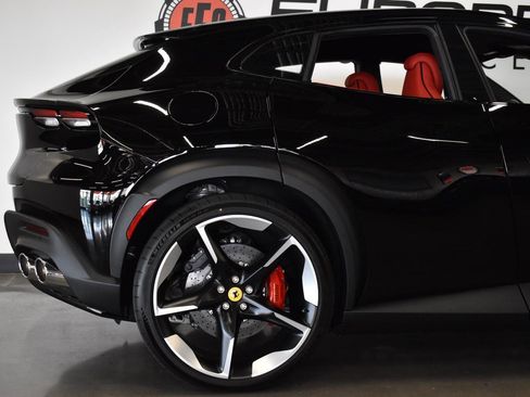 Used 2025 Ferrari Purosangue image 6