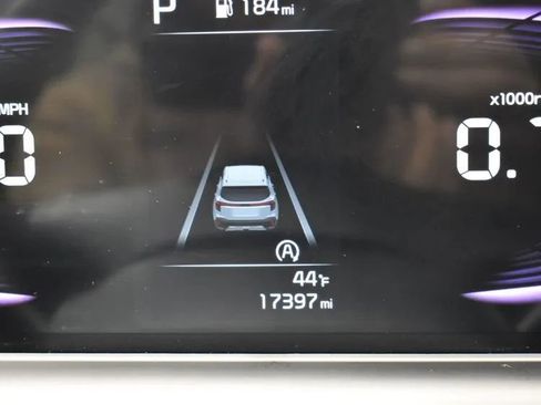 Used 2025 Kia Seltos S image 28