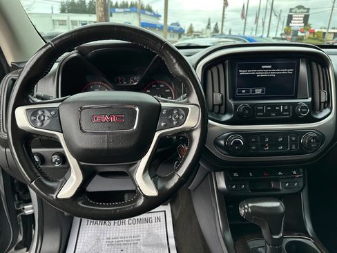 Used 2016 GMC Canyon SLT image 30