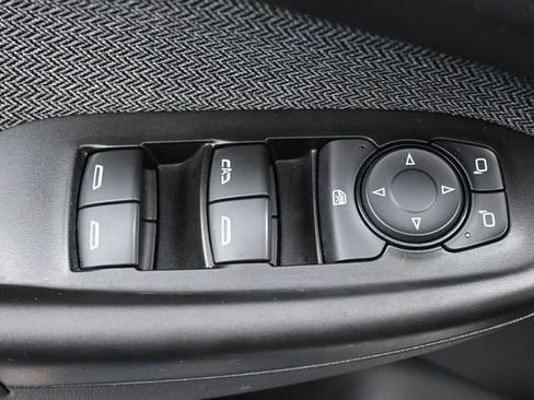 Used 2024 Chevrolet TrailBlazer LT FWD image 14