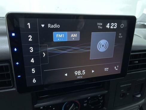 Used 2004 Ford F250 XL image 21