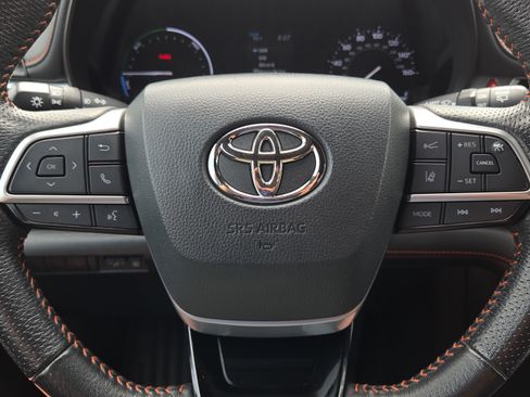 Certified 2021 Toyota Sienna XSE AWD/4WD image 28