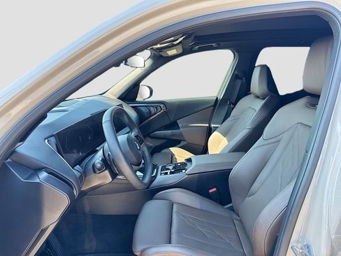 Used 2025 BMW X3 xDrive30i w/ Convenience Package image 10