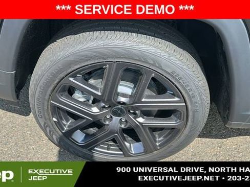 New 2025 Jeep Compass Limited w/ Sun & Sound Group image 5