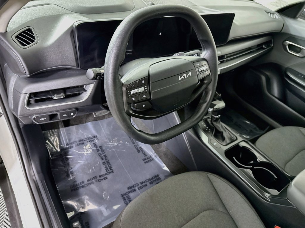 Certified 2025 Kia K4 FWD image 17