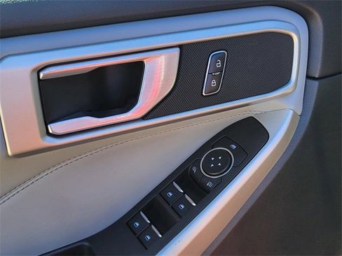 Used 2023 Ford Explorer XLT w/ Equipment Group 202A image 19