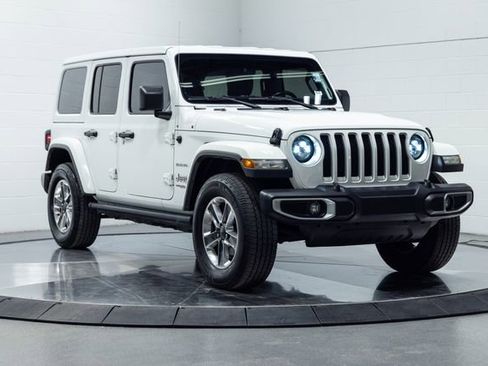 Used 2020 Jeep Wrangler Unlimited Sahara w/ Uconnect 4C Nav & Sound Group image 4