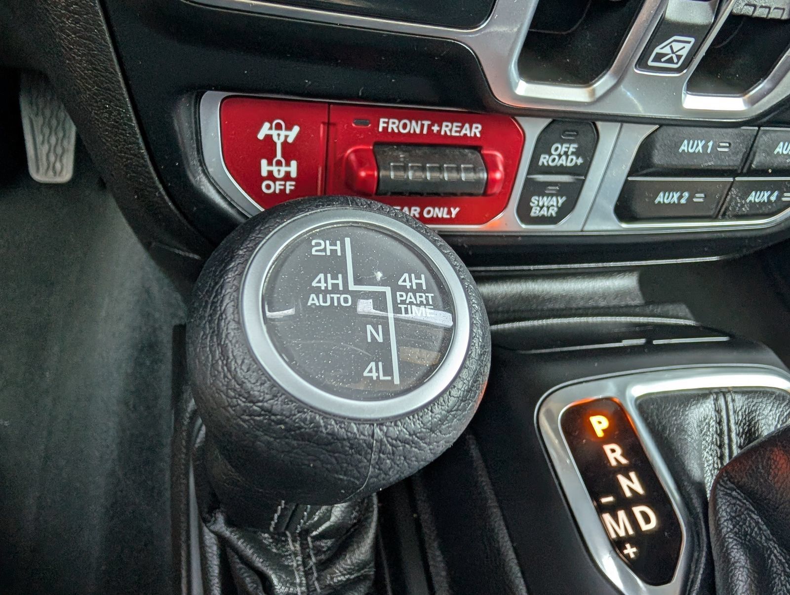 Used 2024 Jeep Wrangler Unlimited Rubicon 4xe AWD/4WD image 8